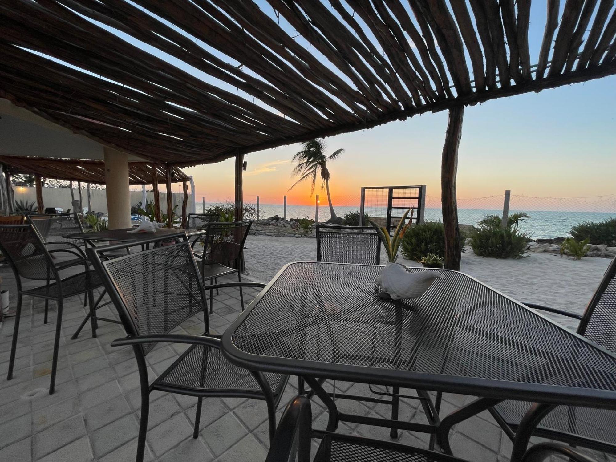 Bremar 85 Private Place - Adults Only เซเลสตุน ภายนอก รูปภาพ